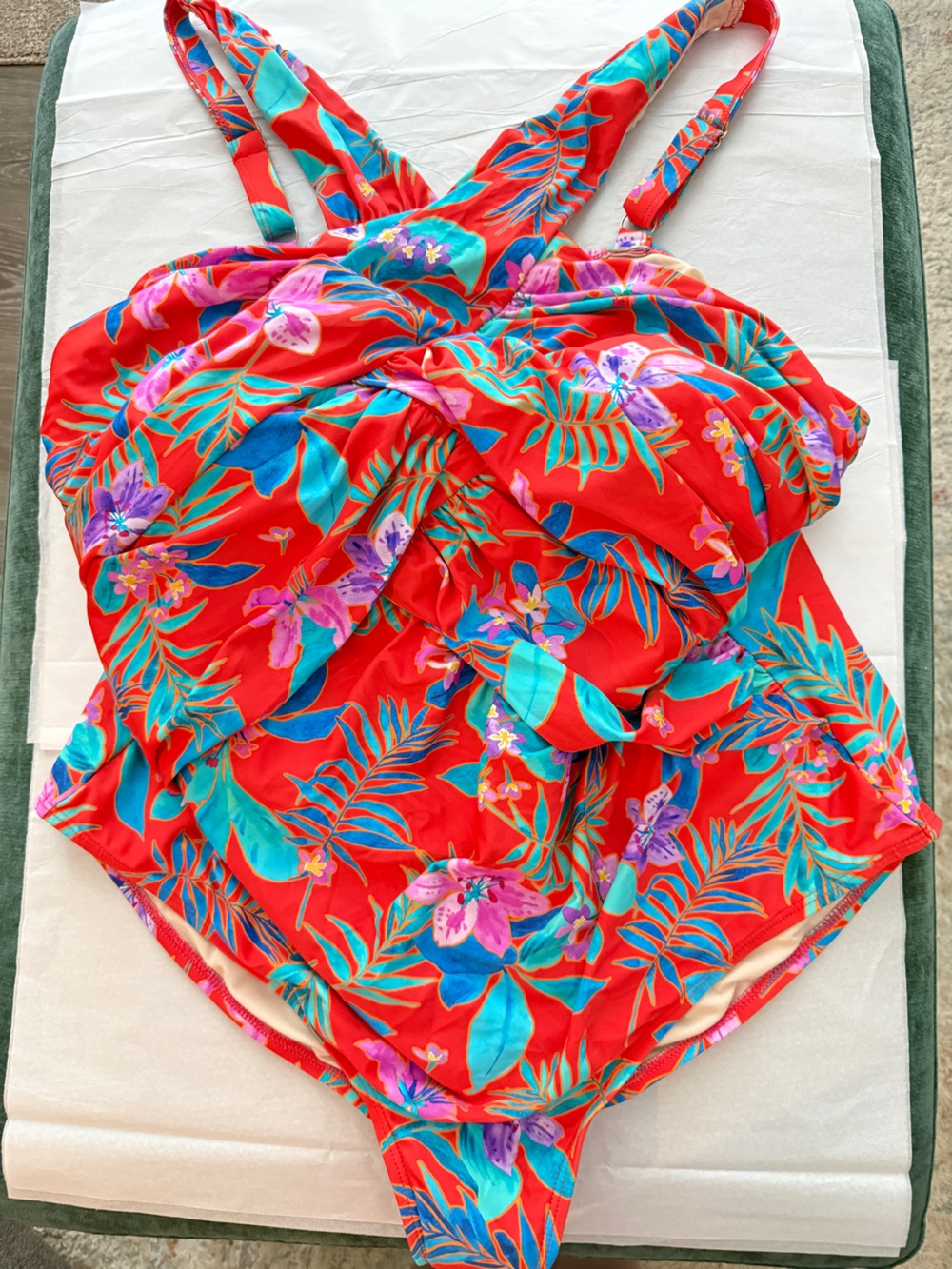 *Plus size* Floral swimsuit